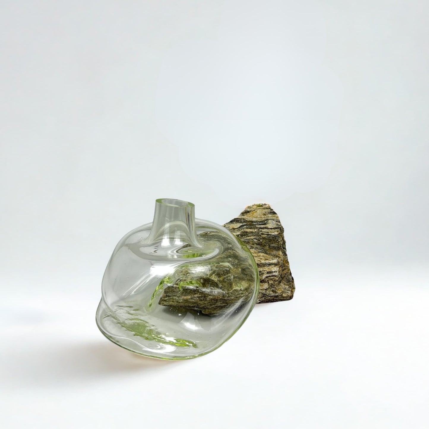 Kapadokya Şeffaf Cam Vazo No: 5