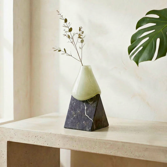 Prismo Beyaz Cam Vazo No: 1